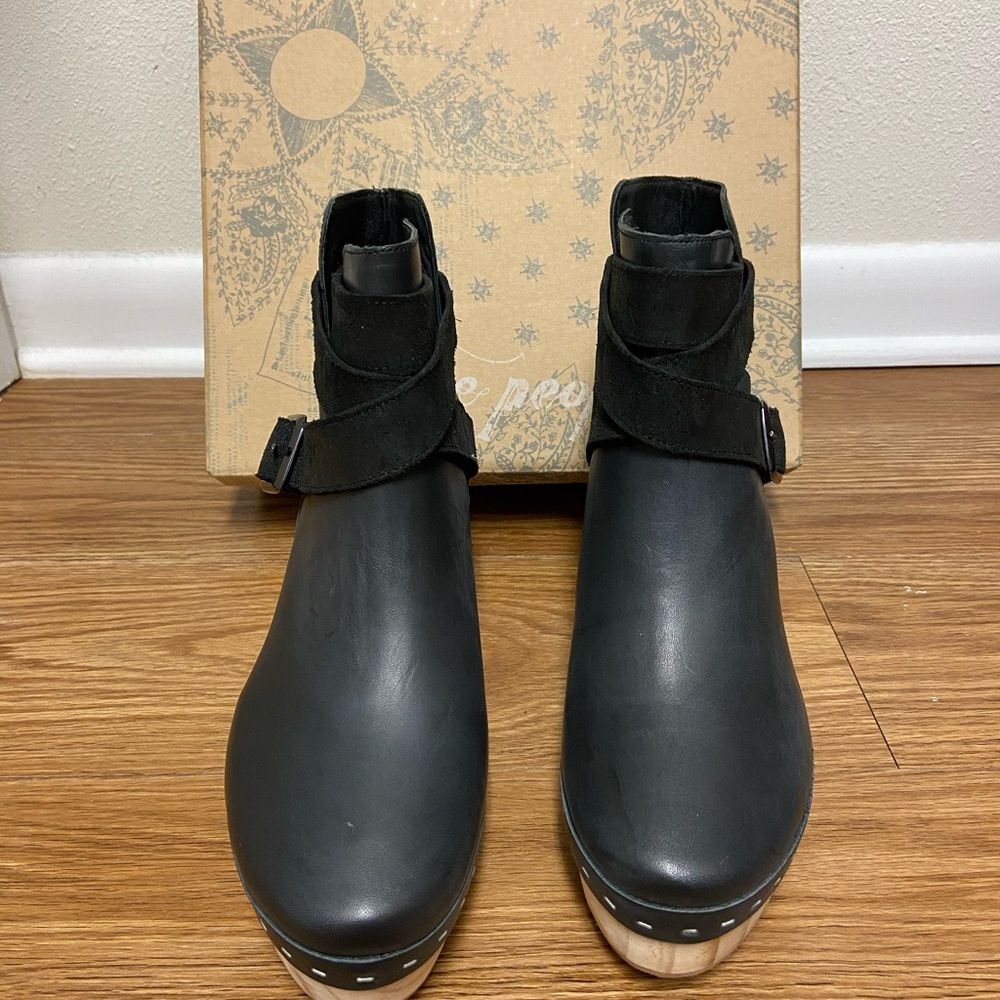 Free People Bungalow Clog Boots - Picture 7 of 8